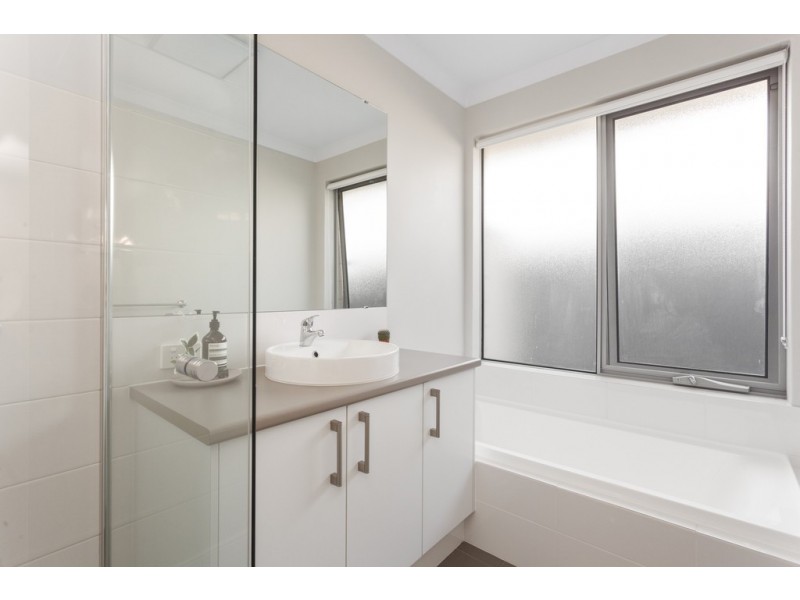 6 Benger Way, Baldivis WA 6171