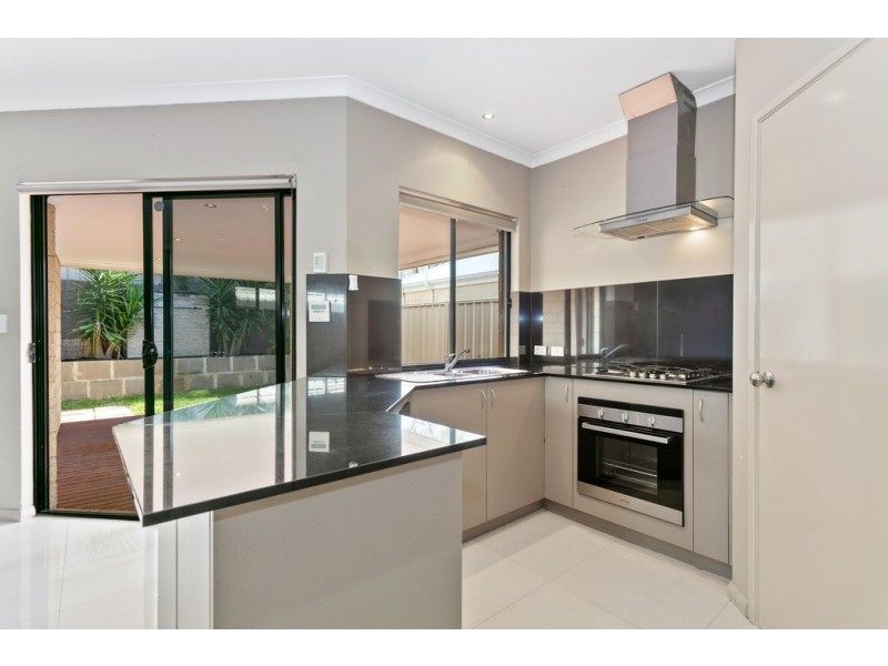 20 Robinson Street, Fremantle WA 6160