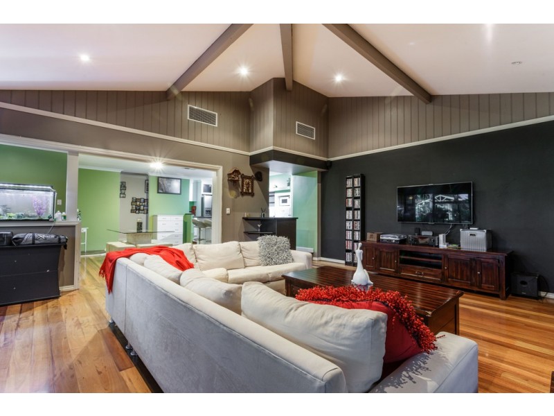 9 Grebe Gardens, Yangebup WA 6164
