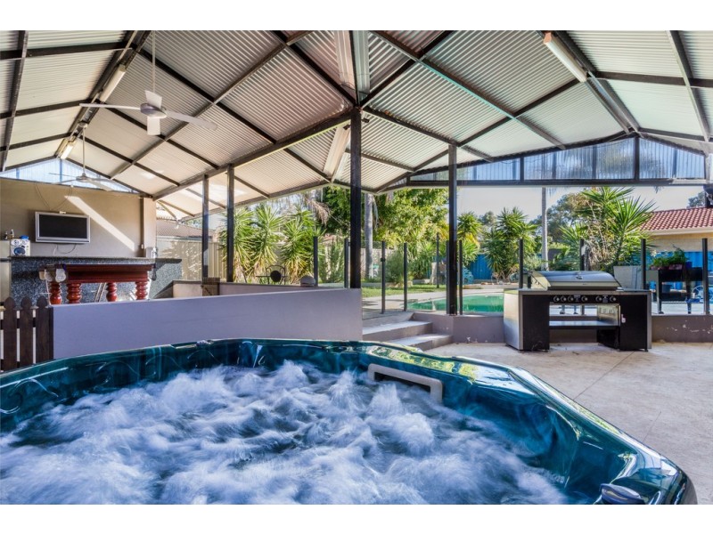 9 Grebe Gardens, Yangebup WA 6164
