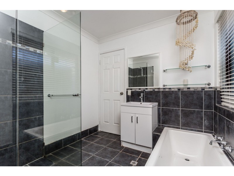 9 Grebe Gardens, Yangebup WA 6164