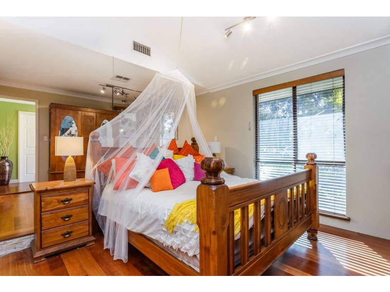9 Grebe Gardens, Yangebup WA 6164