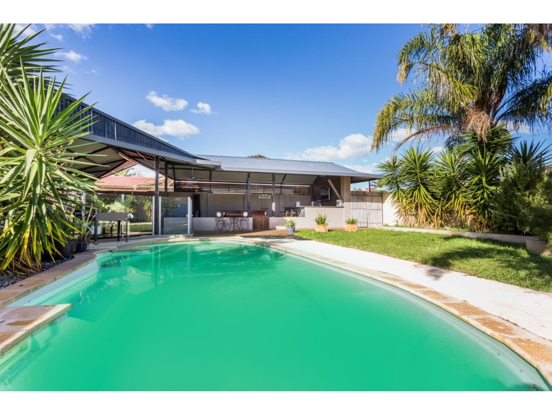 9 Grebe Gardens, Yangebup WA 6164