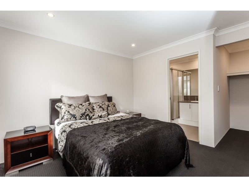 9 Exton Place, Spearwood WA 6163