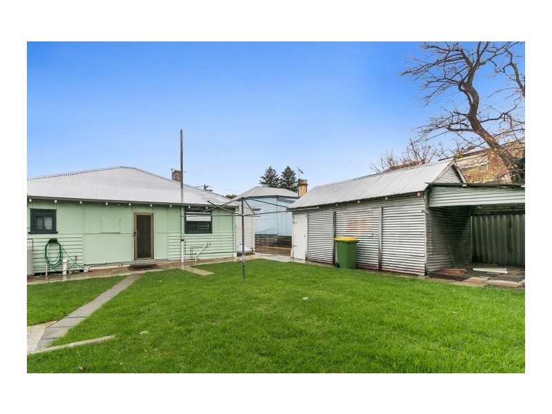 9 Harbour Road, South Fremantle WA 6162