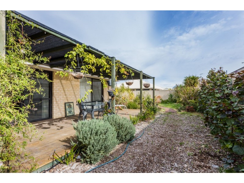 29 Westlinton Circle, Waikiki WA 6169