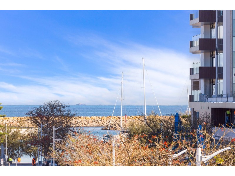 45 Pantheon Avenue, North Coogee WA 6163