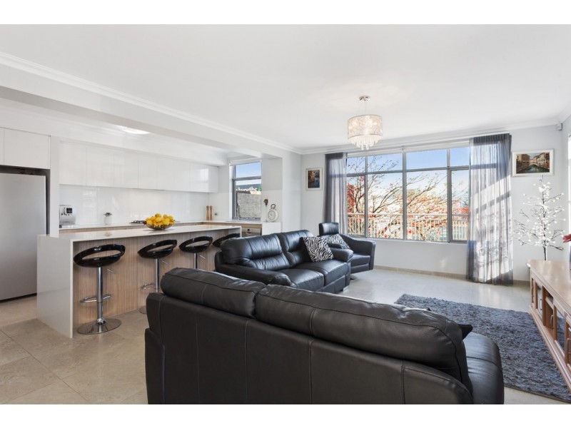 45 Pantheon Avenue, North Coogee WA 6163