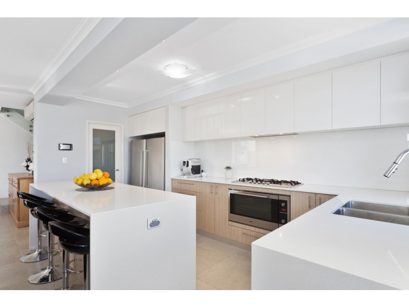 45 Pantheon Avenue, North Coogee WA 6163