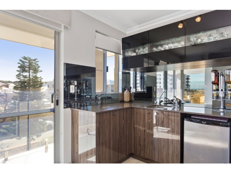 45 Pantheon Avenue, North Coogee WA 6163