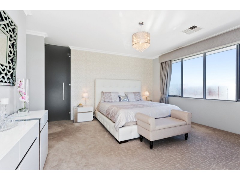 45 Pantheon Avenue, North Coogee WA 6163