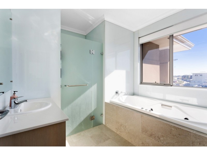 45 Pantheon Avenue, North Coogee WA 6163