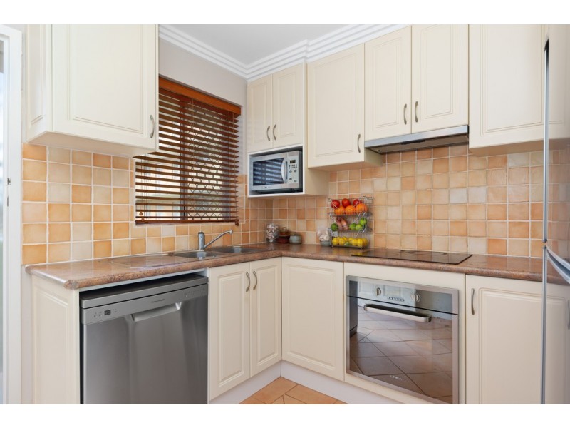 16/4 Southend Road, Hamilton Hill WA 6163