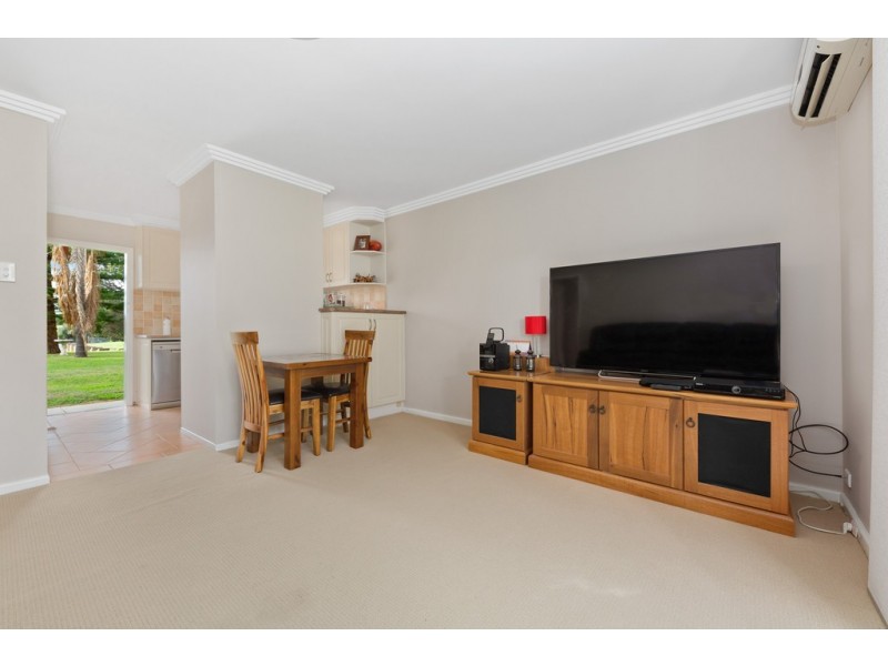 16/4 Southend Road, Hamilton Hill WA 6163