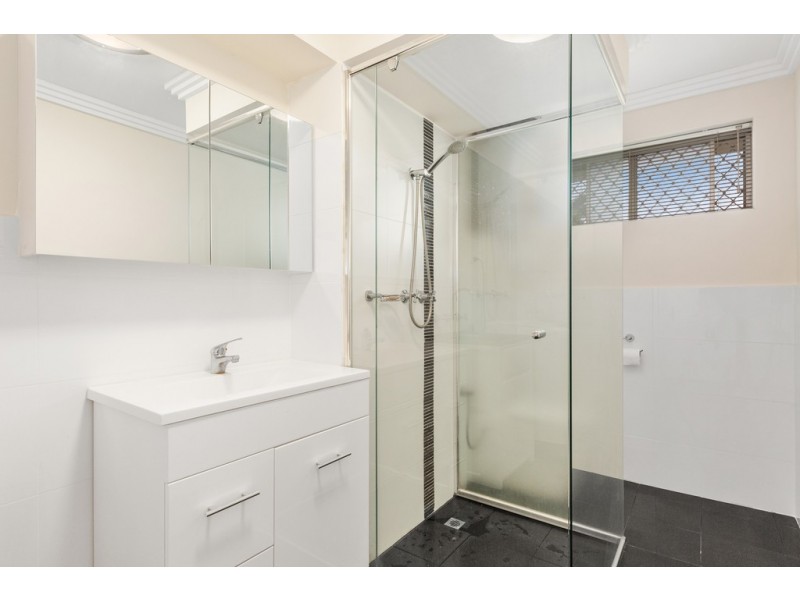 16/4 Southend Road, Hamilton Hill WA 6163