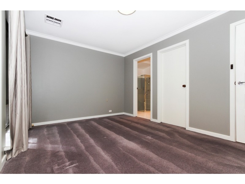 2 Twain Close, Munster WA 6166