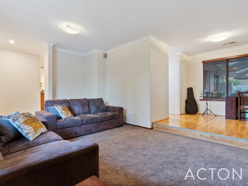 8 McMahon Way, Samson WA 6163