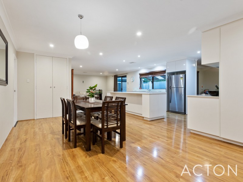 8 McMahon Way, Samson WA 6163