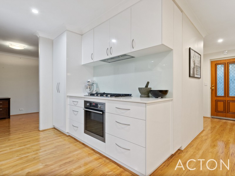 8 McMahon Way, Samson WA 6163