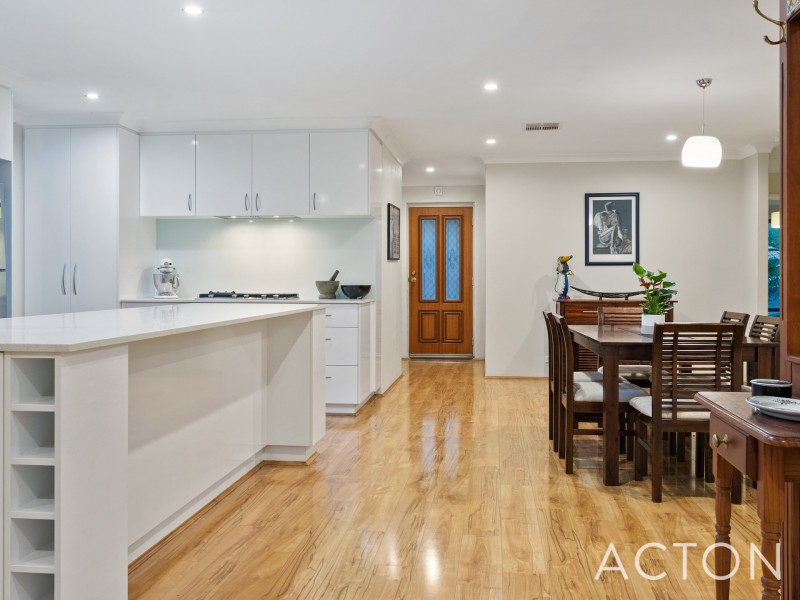 8 McMahon Way, Samson WA 6163