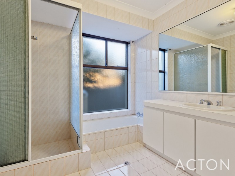 8 McMahon Way, Samson WA 6163