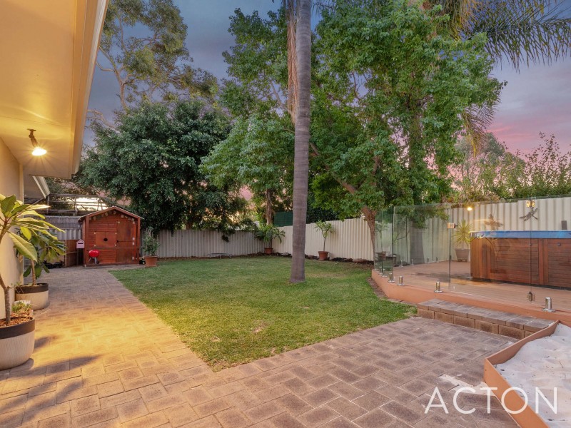 8 McMahon Way, Samson WA 6163