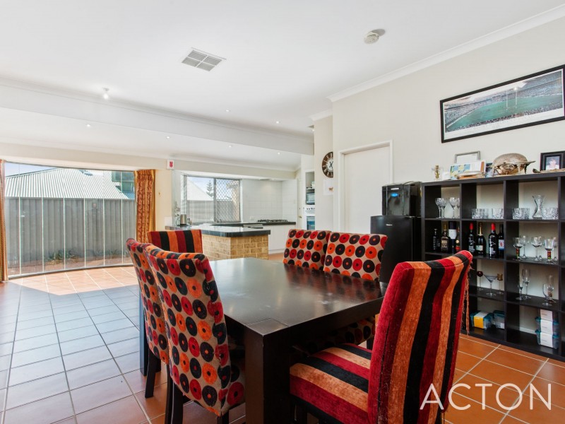 26 Strelitz View, Beeliar WA 6164