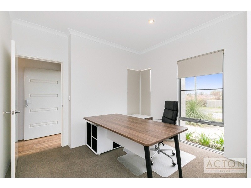 40 Hilory Street, Coolbellup WA 6163