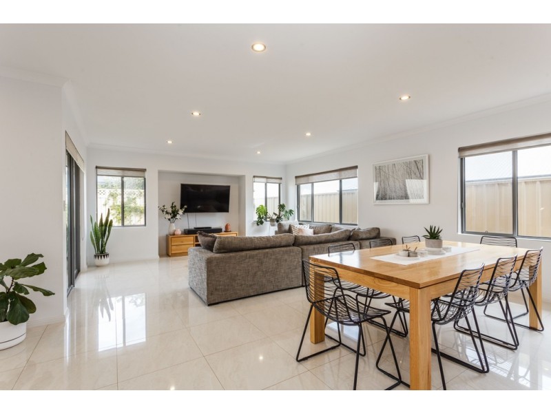 9 Wollemi Street, Spearwood WA 6163