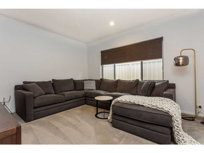 9 Wollemi Street, Spearwood WA 6163