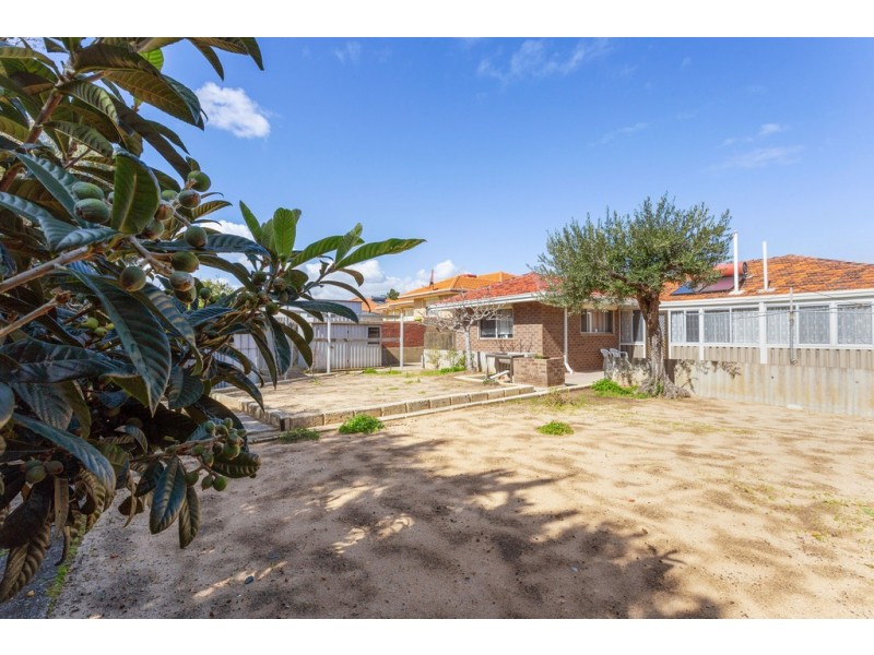 124 Rockingham Road, Hamilton Hill WA 6163