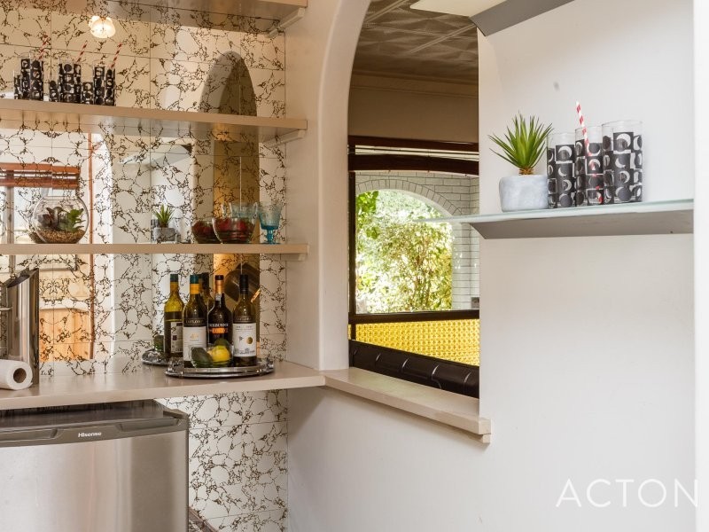 4 Outram Place, Hamilton Hill WA 6163