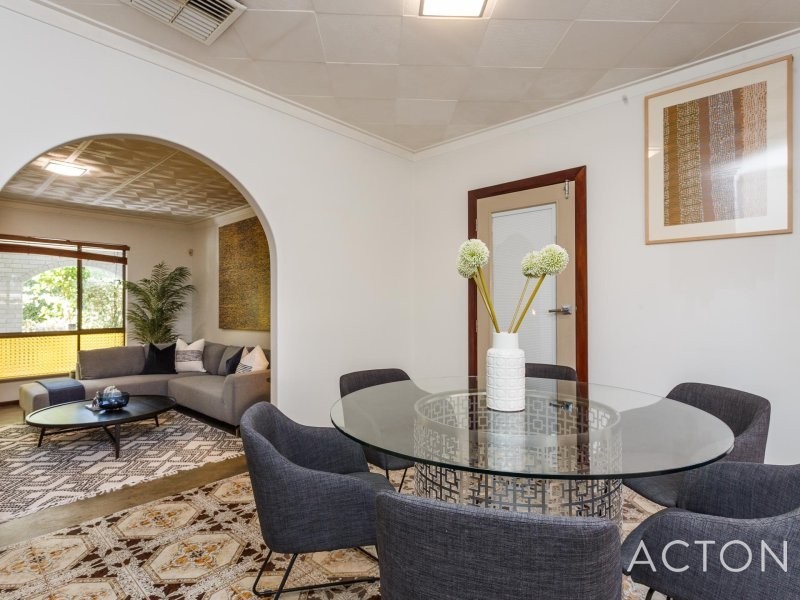 4 Outram Place, Hamilton Hill WA 6163