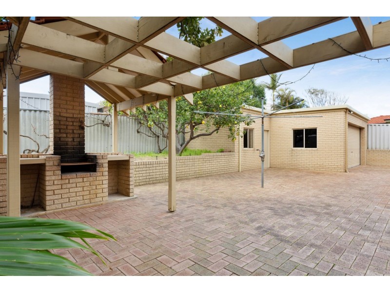 7 Shelley Way, Munster WA 6166