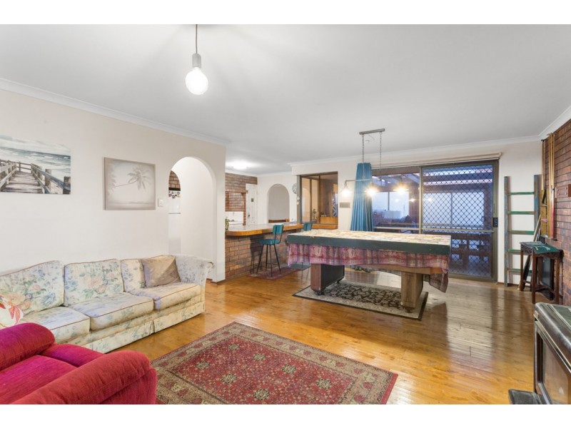 11 Morton Road, Hamilton Hill WA 6163