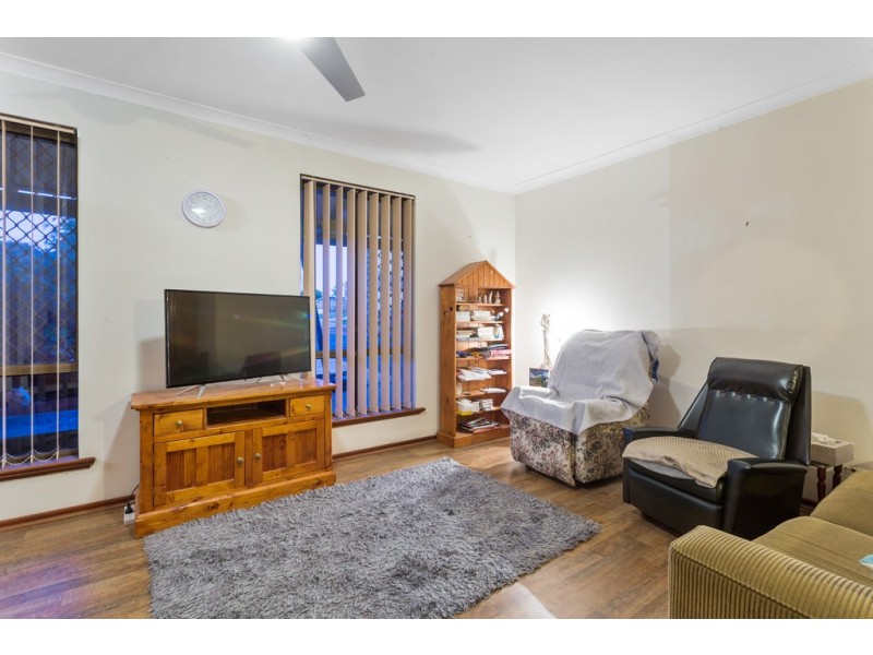 11 Morton Road, Hamilton Hill WA 6163