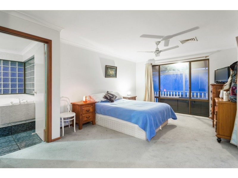 11 Morton Road, Hamilton Hill WA 6163