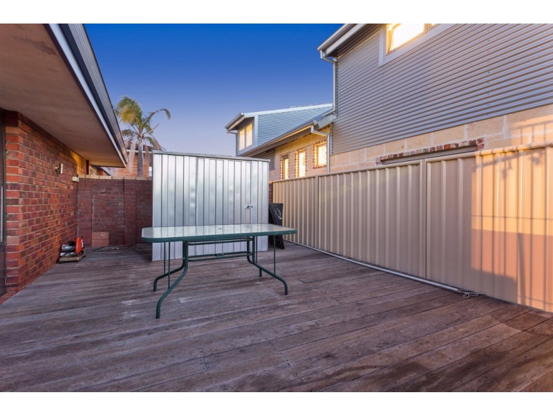 11 Morton Road, Hamilton Hill WA 6163