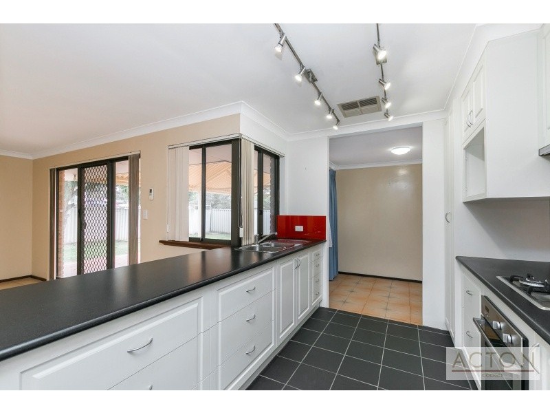 22 Balfern Way, Spearwood WA 6163