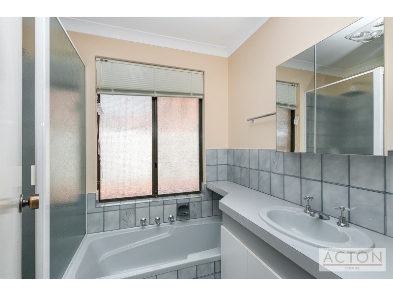 22 Balfern Way, Spearwood WA 6163