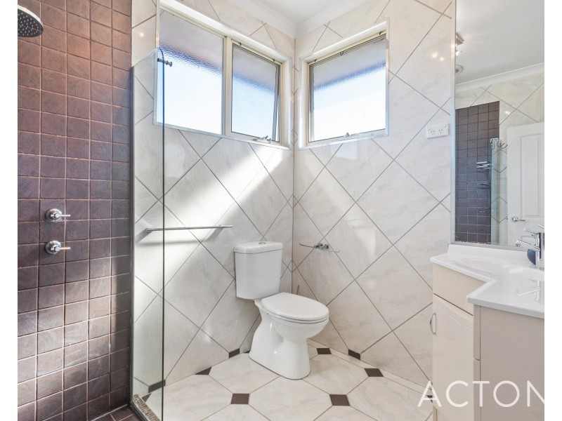 11 Longson Street, Hamilton Hill WA 6163