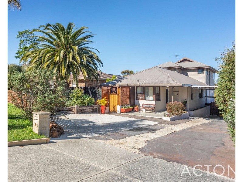 11 Longson Street, Hamilton Hill WA 6163