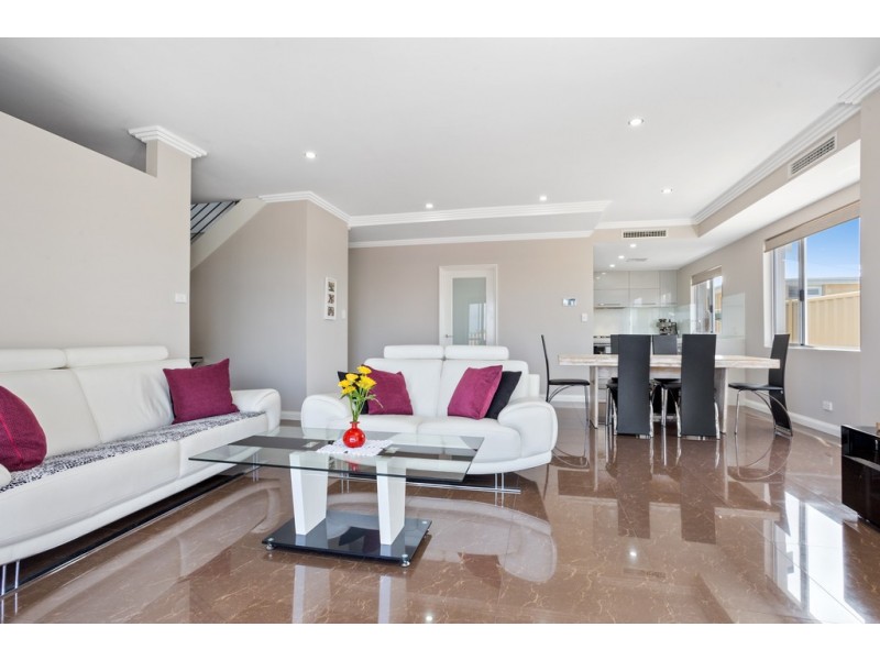 30A Kotisina Gardens, Munster WA 6166