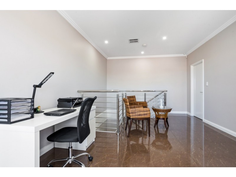 30A Kotisina Gardens, Munster WA 6166