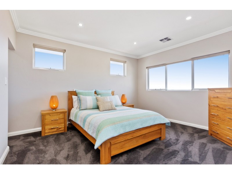 30A Kotisina Gardens, Munster WA 6166