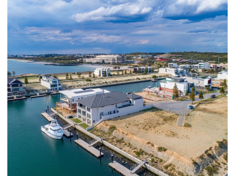 27 Othello Quays, North Coogee WA 6163