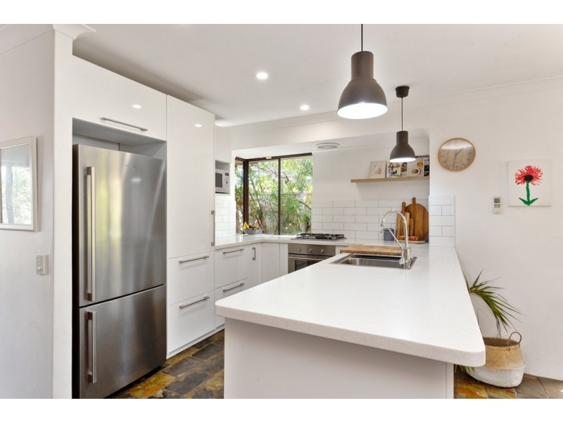 5 Placid Court, South Lake WA 6164