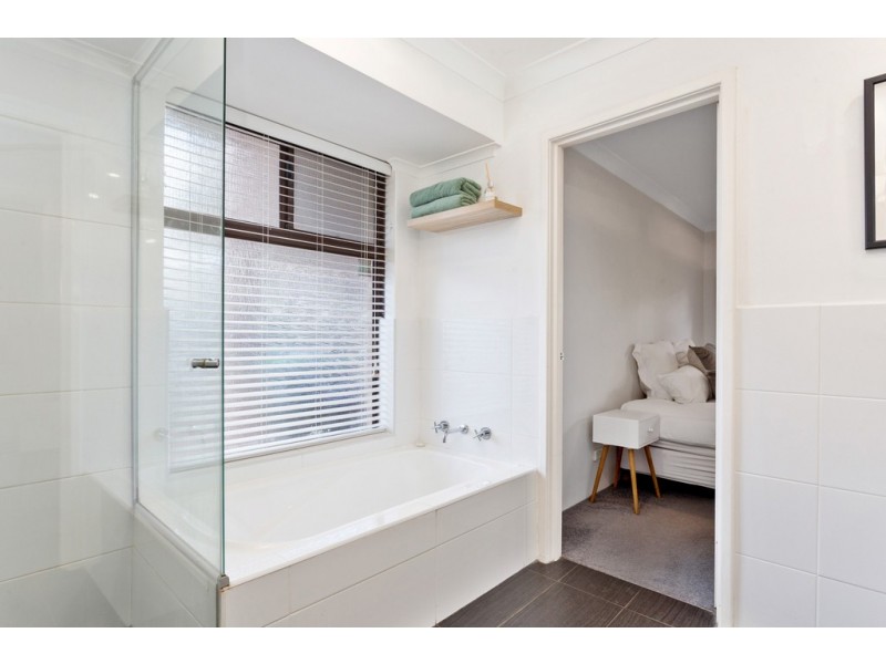 5 Placid Court, South Lake WA 6164