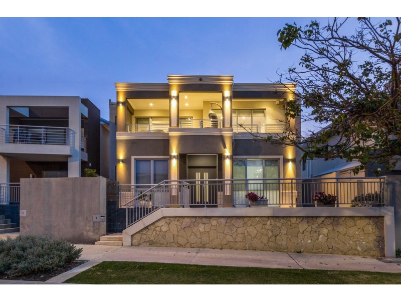 3 Pantheon Avenue, North Coogee WA 6163