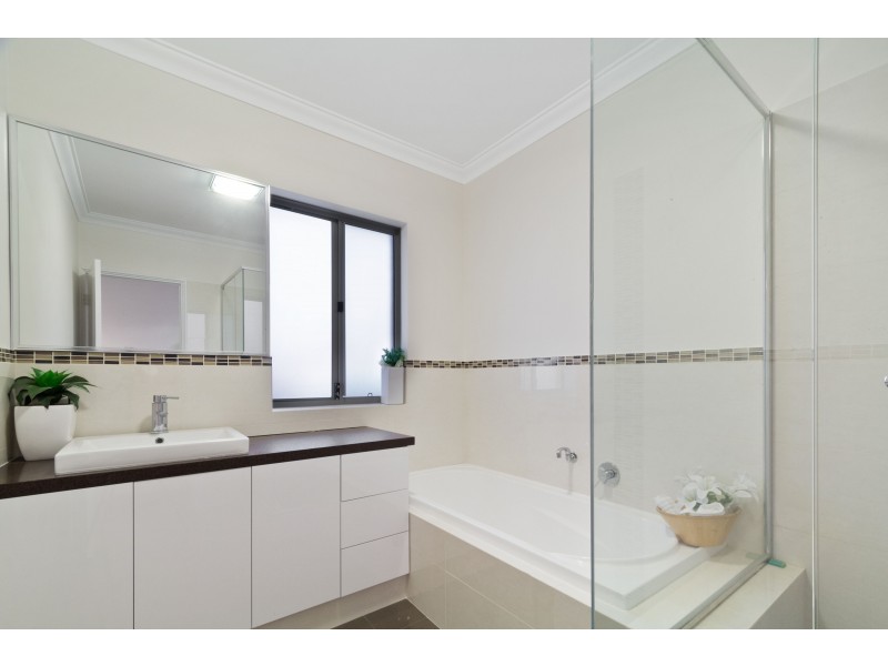 3 Pantheon Avenue, North Coogee WA 6163